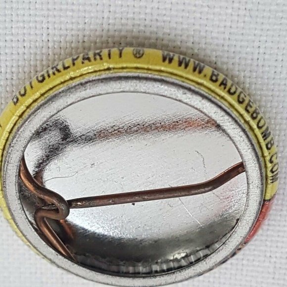 Badgebomb 2010 Button Art Pin Susie Ghahremani Owl 1" - Picture 6 of 7